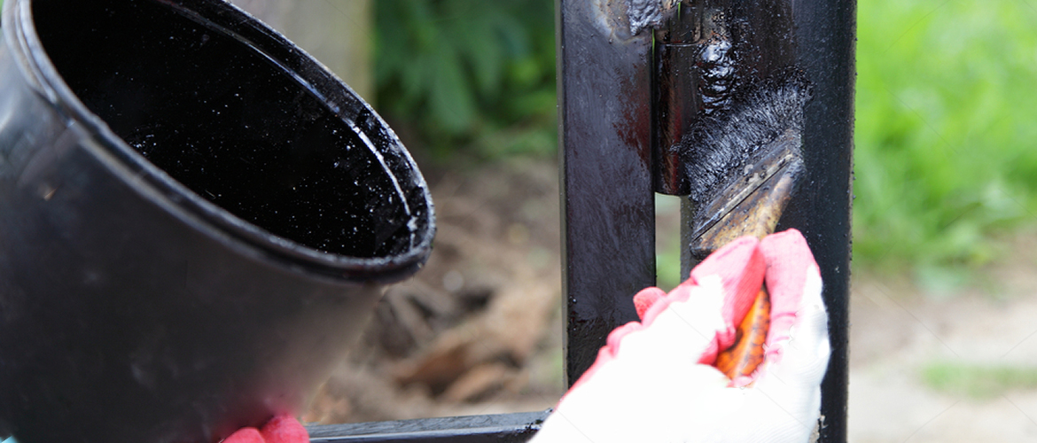 Steel Shield How Bituminous Paint Protects and Preserves